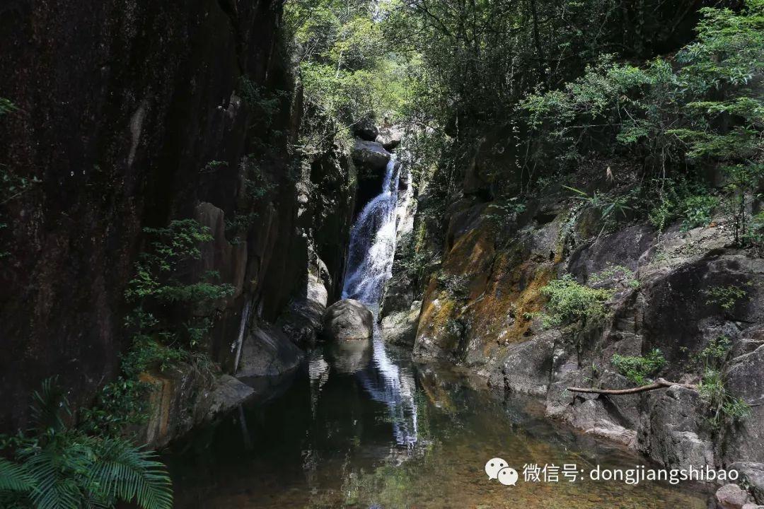 美丽乡村别墅逃生