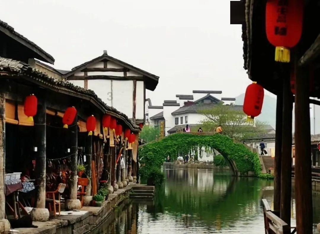 层层恐惧